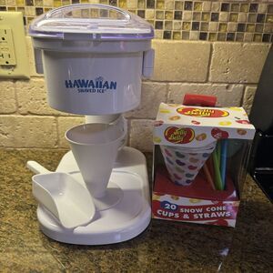 Hawaiian Shaved Ice Kid-Friendly Snow Cone Machine Electric Ice Shaver